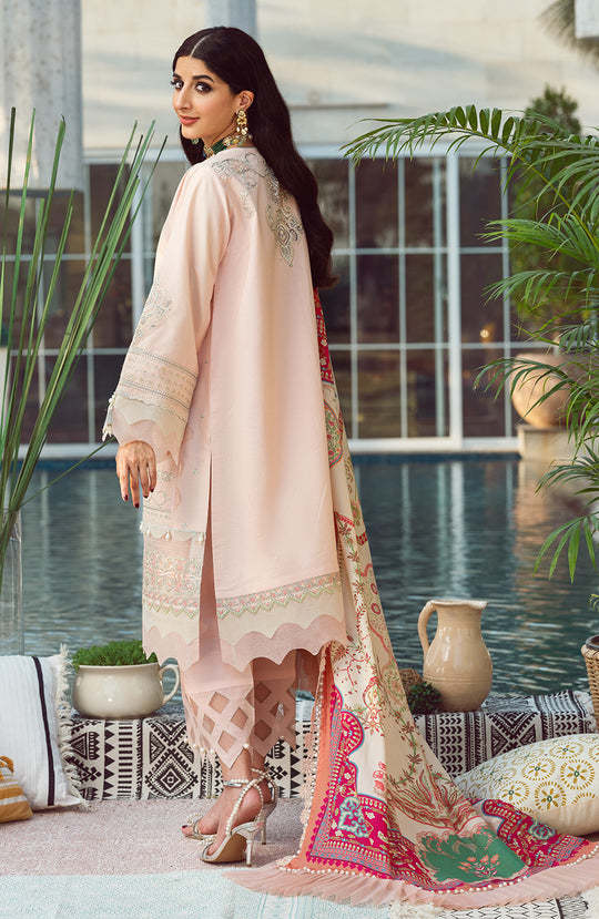 Mawra Hocane Feet